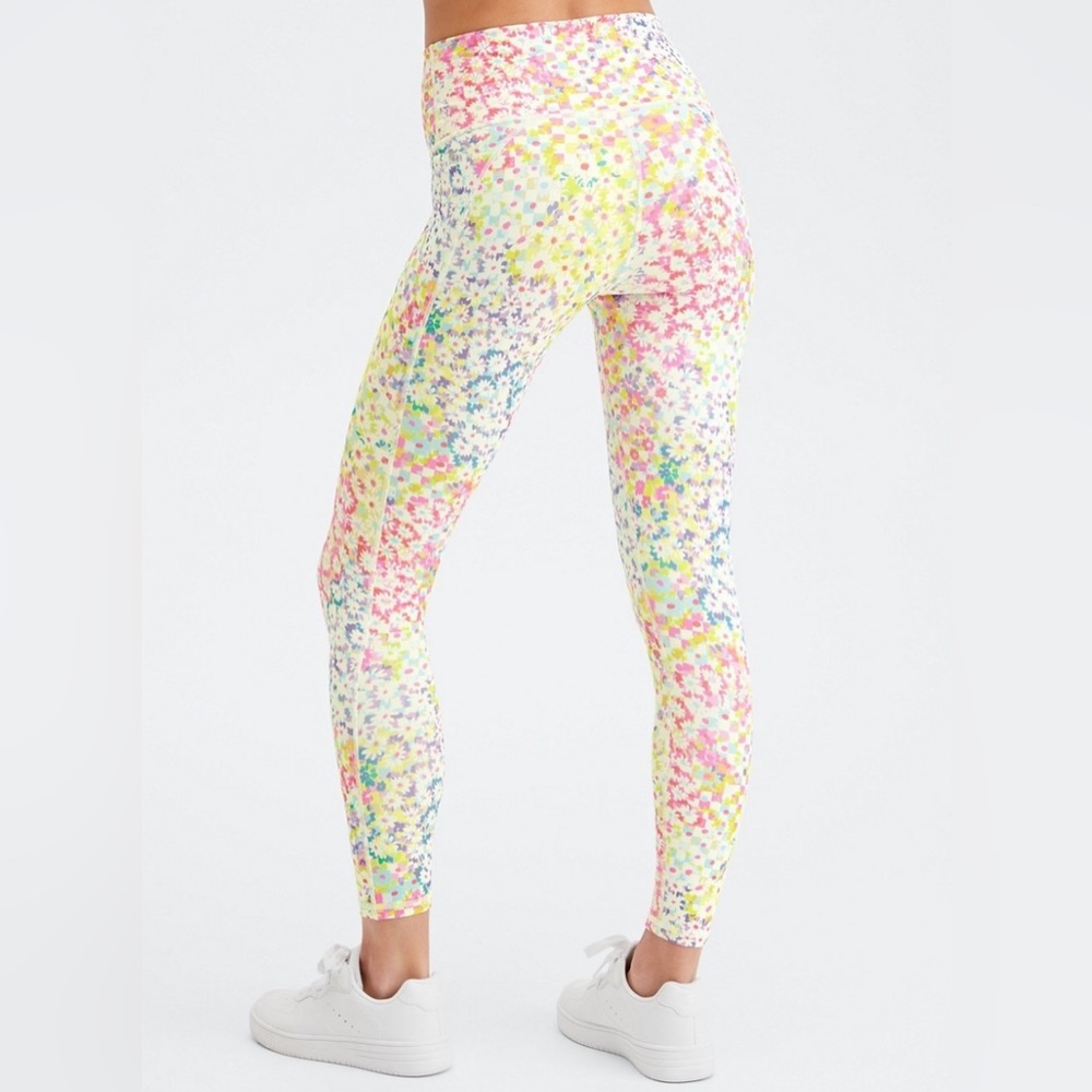 Fabletics Define PowerHold High-Waisted 7/8 Legging 💗 Patchwork Daisy 💗
